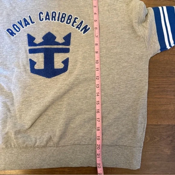 Royal Caribbean Hoodie Women’s Large Gray Cruise Sweatshirt Logo Pullover - Picture 6 of 7